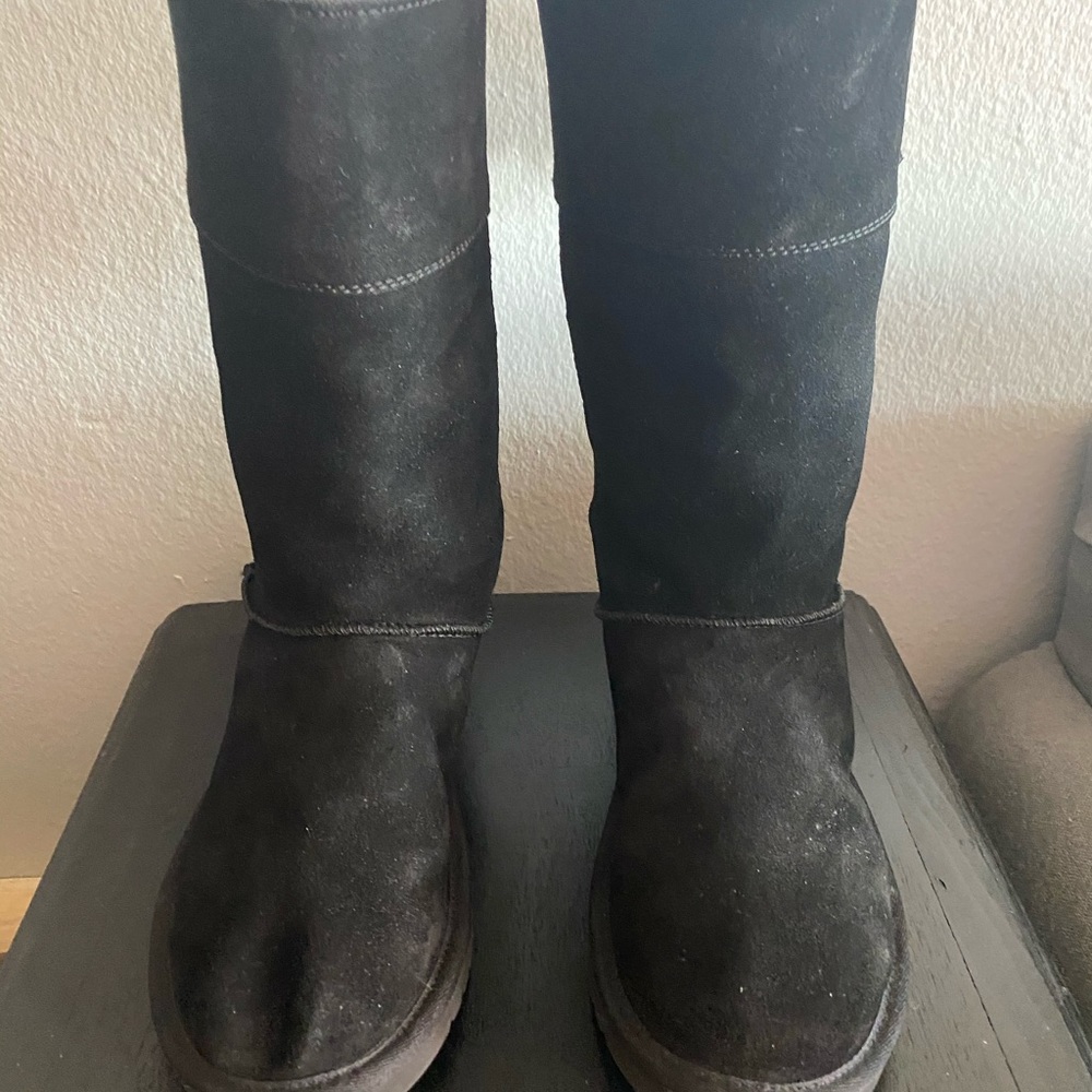 Used Koolaburra Boots